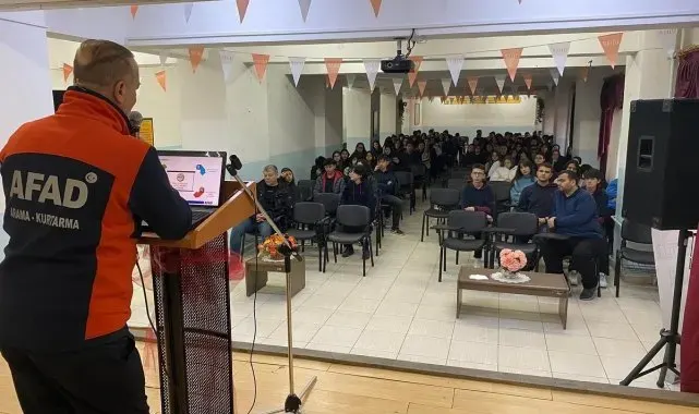 AFAD'tan öğrencilere afet farkındalık eğitimi