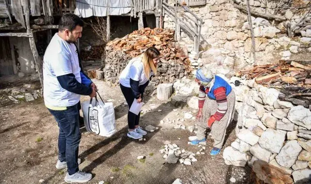 Mersin'de 'Un Katkısı Projesi' kapsamında destekler sürüyor