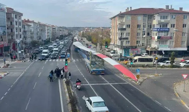 Lüleburgaz'da dev rüzgar gülü türbinleri böyle taşındı