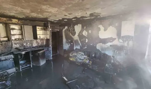 Diyarbakır'da ev yangını: 2 vatandaş itfaiye ekiplerince kurtarıldı