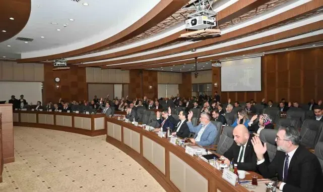 BUSKİ'nin 2025 bütçesine Meclis'ten onay