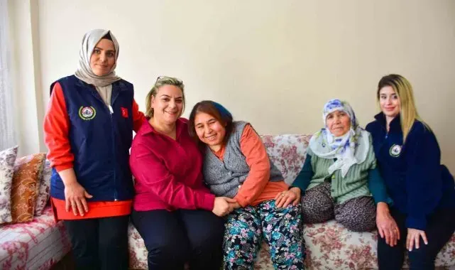 Engelli kızların isteğini İncirliova Belediyesi gerçekleştirdi