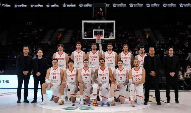 FIBA dünya sıralamasında 12 Dev Adam'ın yeri değişmedi