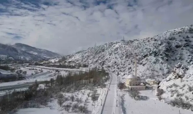 Çamoluk'ta kar güzelliği dronla görüntülendi