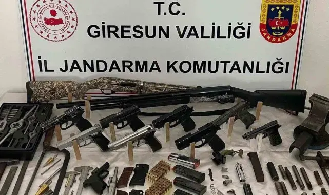 Jandarmadan 5 ilde siber suç ağına operasyon: 21 gözaltı