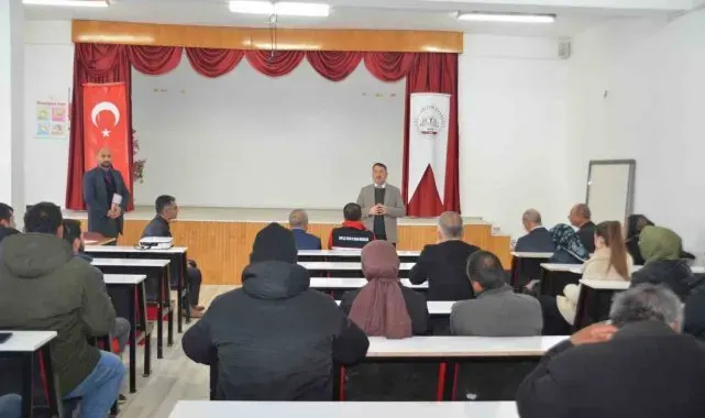 Baklagil Yem Bitkileri Kursu'nu başarı ile tamamlayanlar sertifikalarını aldı