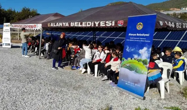 Çevre dostu öğrencilerden GES gezisi