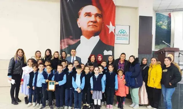 Sultandağlı velilerden Darüşşafaka'ya anlamlı bağış