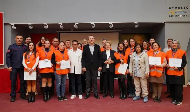 38 saatlik temel ilk yardım kursunu başarıyla tamamladılar