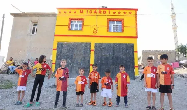 Diyarbakırlı Galatasaray taraftarından, Icardi'ye şarkılı destek