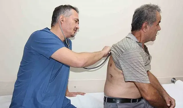 Akciğerindeki 20 santimetrelik dev balon ameliyatla alındı