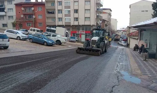 Eğimli yollar tıraşlanarak güvenli hale getirildi