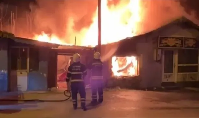 Edirne'de iş yeri alevlere teslim oldu