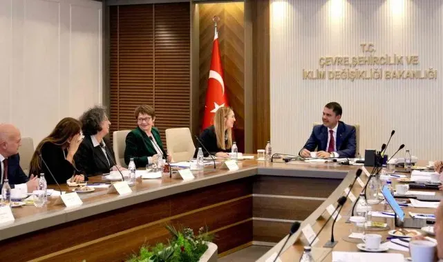 Bakan Kurum, Avrupa İmar ve Kalkınma Bankası Başkanı'nı kabul etti