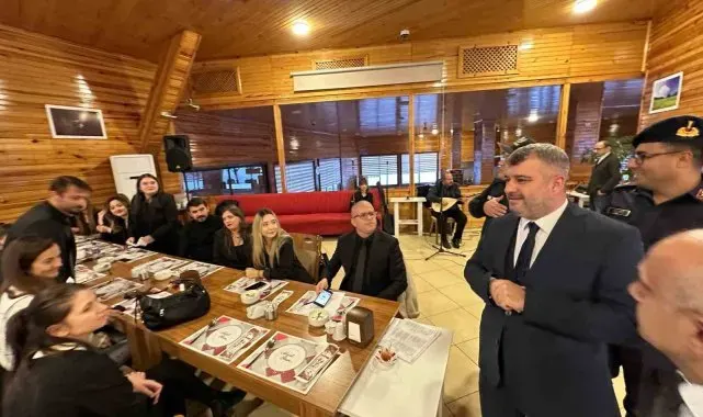 Başkan Karakaş'tan öğretmenlere vefa yemeği