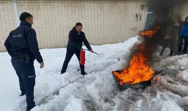 Yangın eğitimleri devam ediyor