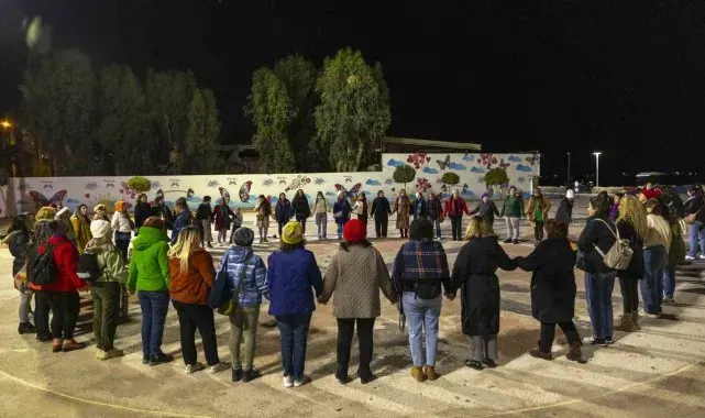 Mersin'de kadına yönelik şiddete karşı farkındalık etkinlikleri düzenlendi