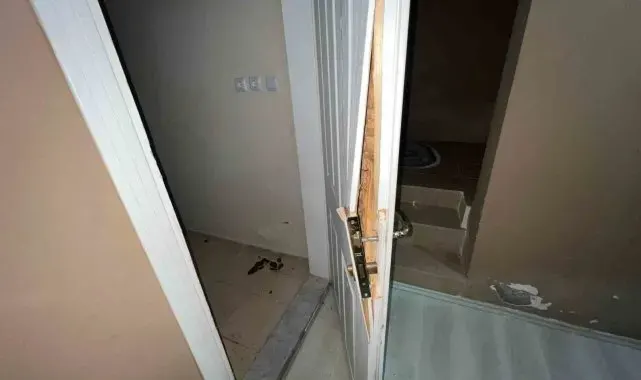 Sosyal medya üzerinden canlı yayın yaparak intihar girişiminde bulundu
