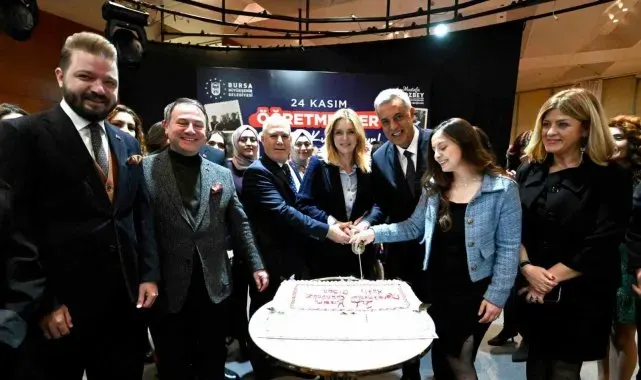 Başkan Bozbey: "Özverili eğitimcilerle Bursa'nın ve çocukların geleceği emin ellerde"