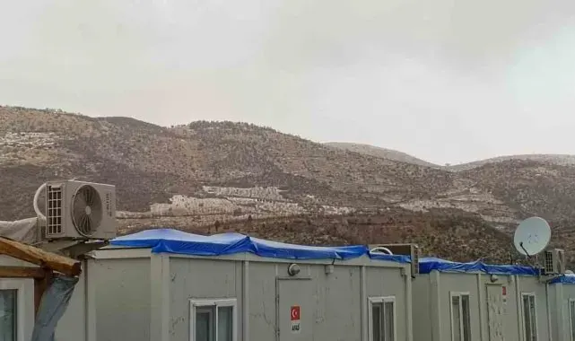 Gölbaşı ilçesine yılın ilk kar yağışı başladı