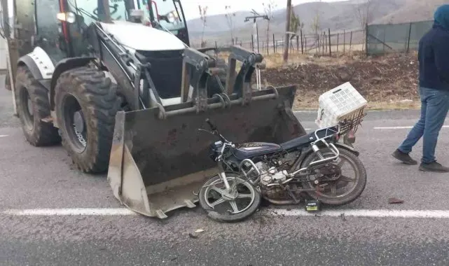 Elazığ'da iş makinesi ile motosiklet çarpıştı: 1 ölü