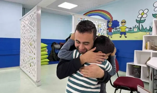 Kas hastası çocuğunu kabeden Mehmet öğretmen, hayatını özel gereksinimli çocuklara adadı