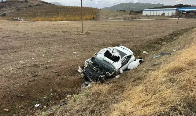 Isparta'da iki otomobil çarpıştı: 7 yaralı