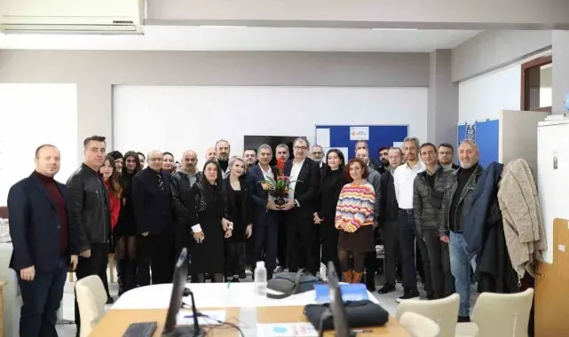 Başkan Deviren öğretmenleri unutmadı