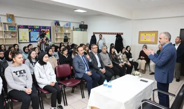 Başkan Çiftçi'den gençlere: "Hayatta karşılaştığınız herkes sizin için bir tecrübedir"