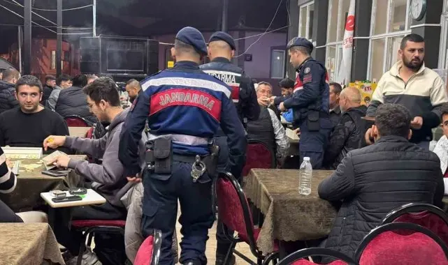 Efeler jandarmasından 'sıcak nokta' uygulaması