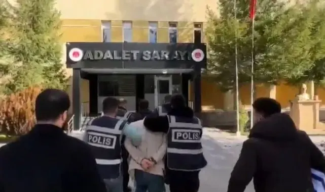 19 ilde 36 vatandaşı dolandıran ve 20 yıl hapis cezası bulunan suç makineleri Bayburt polisi tarafından yakalandı