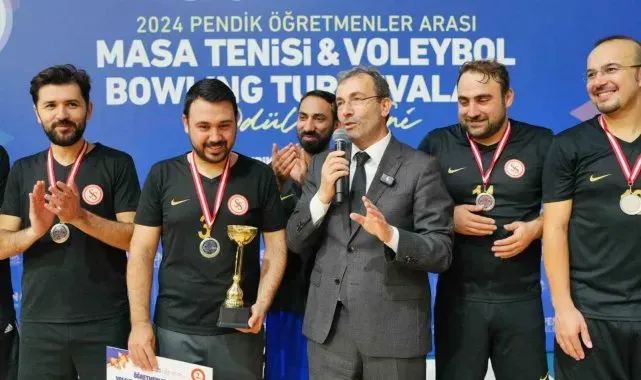 Pendik'te öğretmenler turnuvasında ödüller sahiplerini buldu