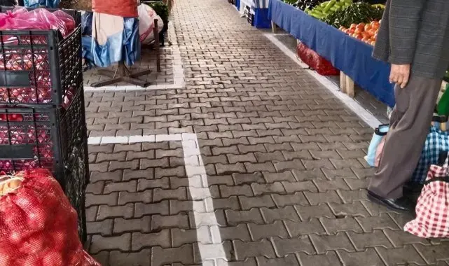 Efeler'in ekiplerinden pazar alanlarında düzenleme