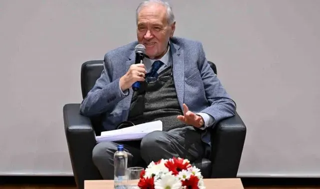 Şişli'de Prof. Dr. İlber Ortaylı, Nazım Hikmet'i anlattı