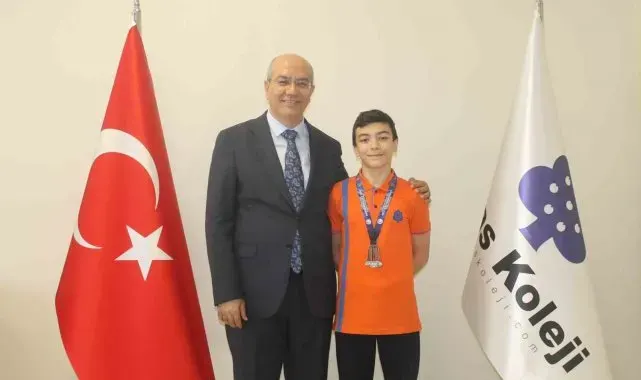 İhlas Koleji öğrencisi Karate Şampiyonasında gümüş madalya kazandı
