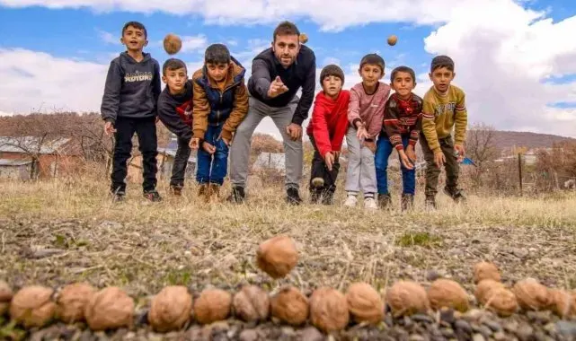 Bingöllü öğretmen Türkiye birincisi oldu