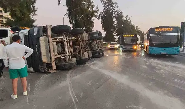Antalya'da beton mikseri devrildi: 1 yaralı