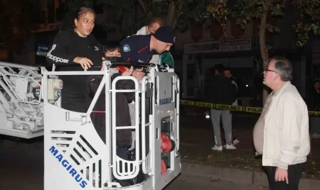Ordu'da 5 katlı binanın deposunda yangın: 14 kişi tahliye edildi, 1 kişi dumandan etkilendi