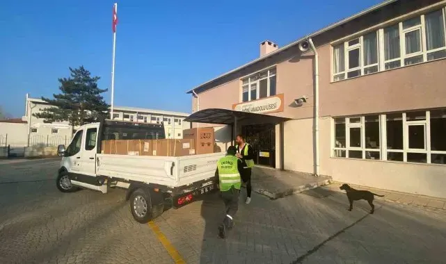 Başkan Hamamcı'dan okullara anlamlı destek