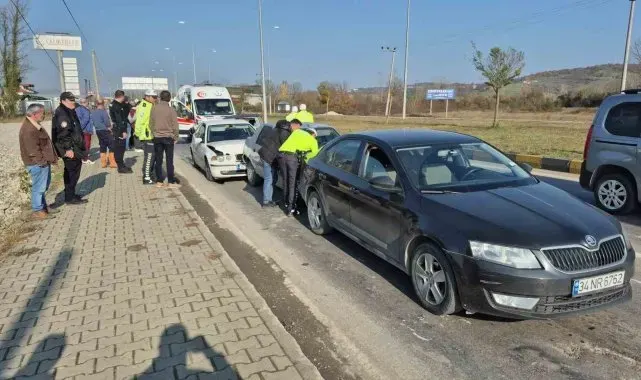 Bartın'da zincirleme kaza: 3 yaralı