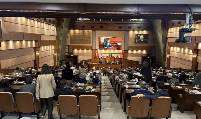 İETT'nin 2025 yılı bütçesi sunumu gerçekleştirildi