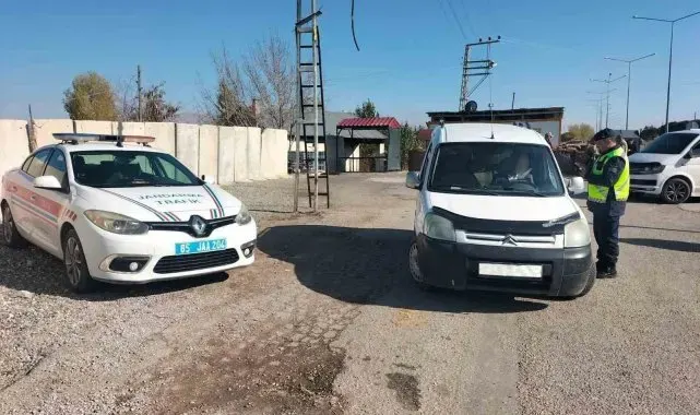 Van'da 139 araç trafikten men edildi