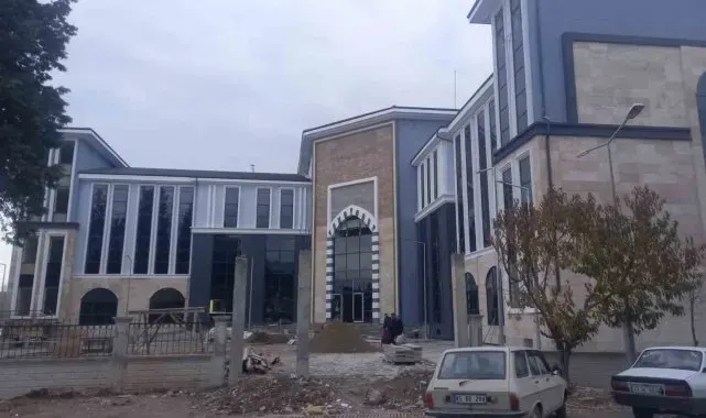 Gediz'de Hükümet Konağı ve Emniyet Müdürlüğü Binası 29 Kasım'da teslim edilecek