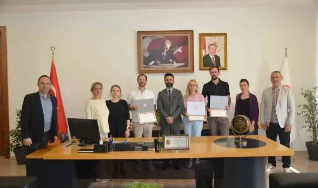 Hollandalı akademisyenler ATÜ'de fikir alışverişinde