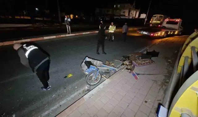 Karaman'da otomobilin çarptığı kağıt toplayıcı hayatını kaybetti
