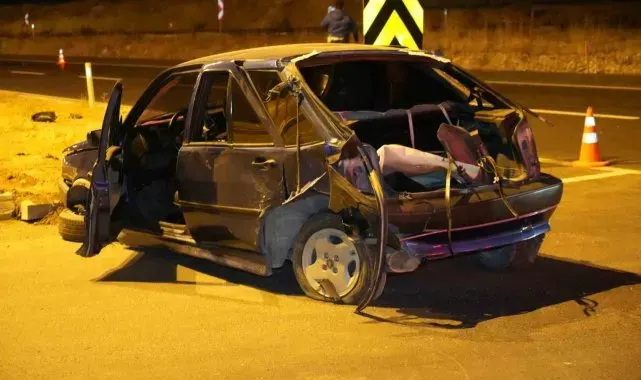 Kırıkkale'de iki otomobil çarpıştı: 8 yaralı