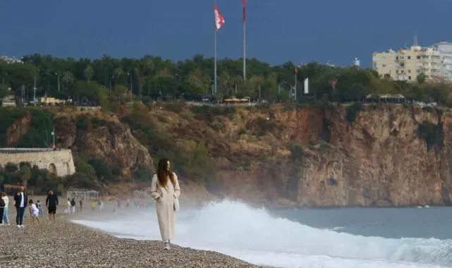 Kar, yağmur, güneş: Antalya 4 saatte 3 mevsimi yaşadı