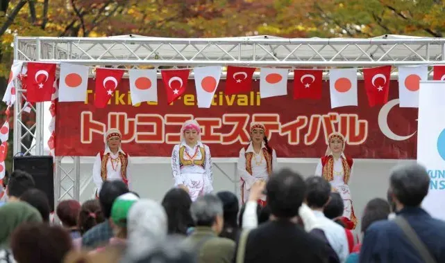 Tokyo'da Türkiye Festivali yapıldı, Japonlar halay çekti