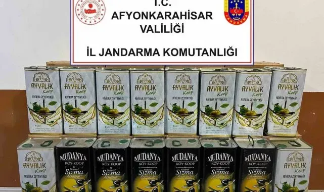 Ürettiği sahte zeytinyağlarını satamadan jandarmaya yakalandı