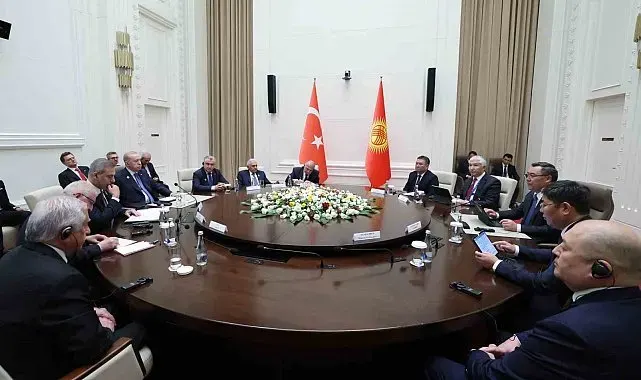 Cumhurbaşkanı Erdoğan, Kırgız mevkidaşı Caparov ile görüştü
